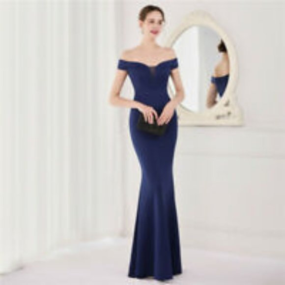 Women's Kalinnu Off The Shoulder Trumpet Gown - Picture 1 of 3